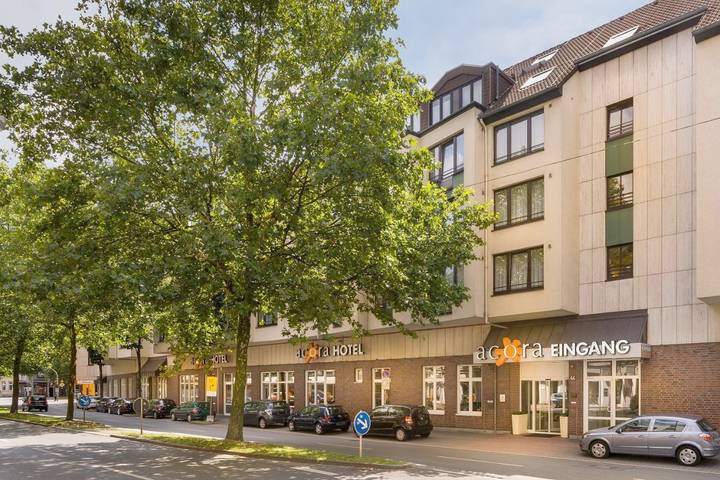 Hotel für 10 Personen, mit Terrasse und Garten in Bochum Total