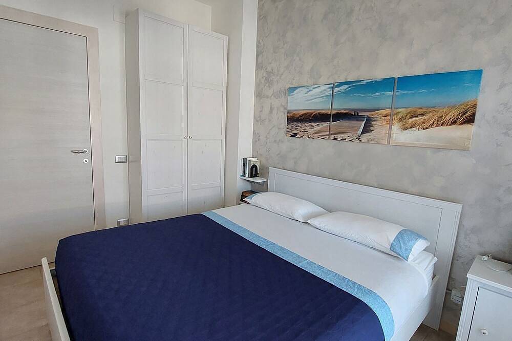 Entire apartment, A stone's throw from the sea, \"Grecale house\" in Marina di Vasto, Chieti Province