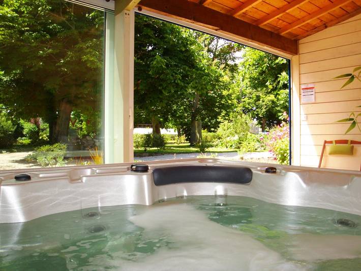 Gîte pour 6 personnes, avec jardin ainsi que jacuzzi et sauna à Barfleur - 2