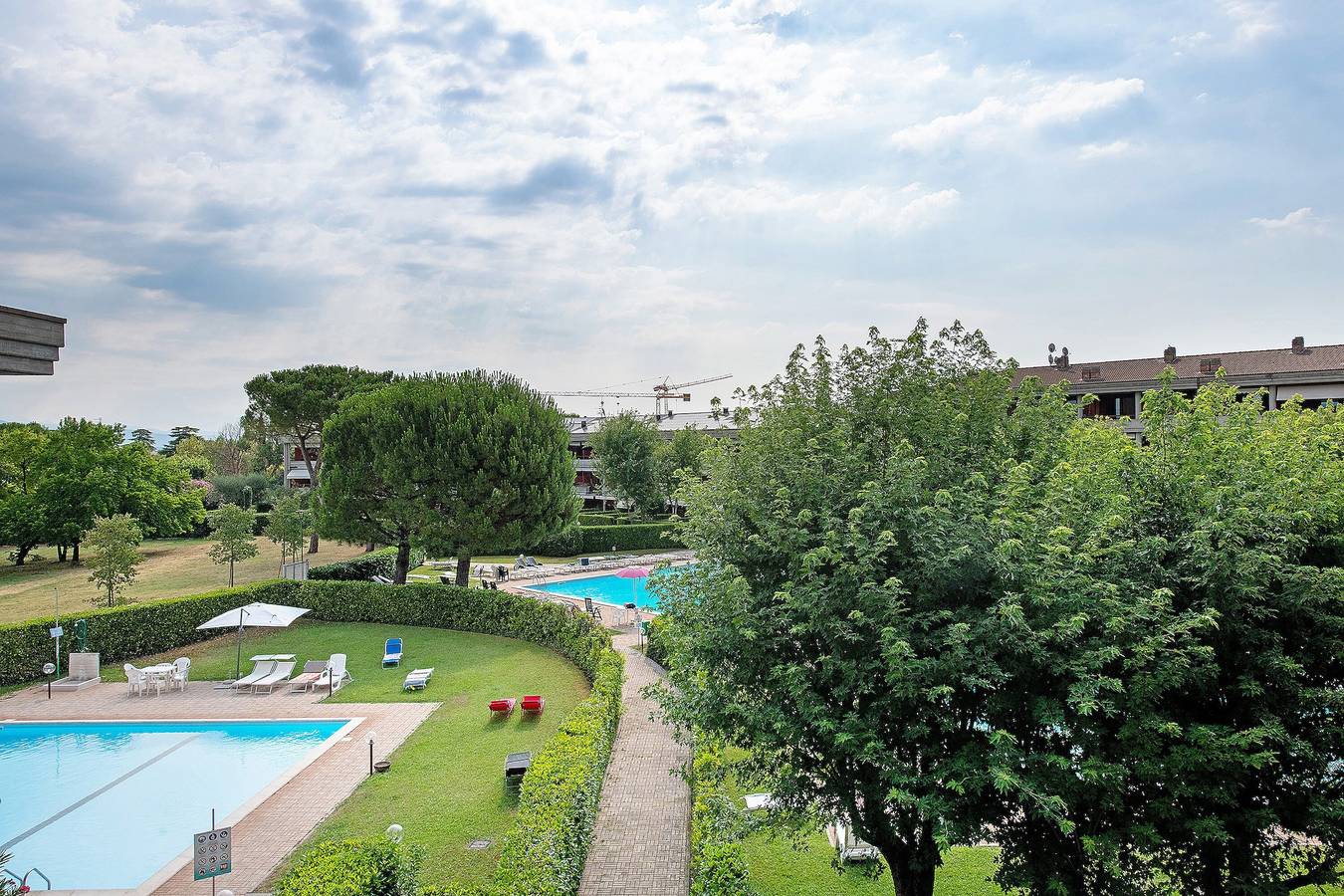 Appartamento intero, Appartamento 'Fior Di Loto Fronte Piscina' con Piscina Condominiale, Wi-Fi e Aria Condizionata in Rivoltella del Garda, Desenzano del Garda