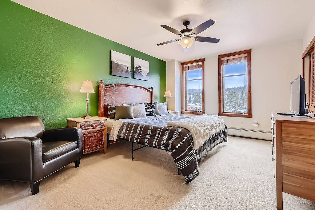 Ganze Wohnung, Luxury Ski In/Out Condo~Parking~Pool~ Hot Tub~ Best Location!! in Arapaho and Roosevelt National Forests