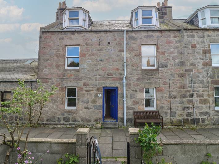 Cottage for 6 people, with Garden in Aberdeen
