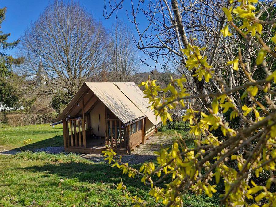 Camping Fraiteux - Tente 2 personnes - Tente Rando/Cyclo in Plombières-les-Bains, Parc naturel régional des Ballons des Vosges