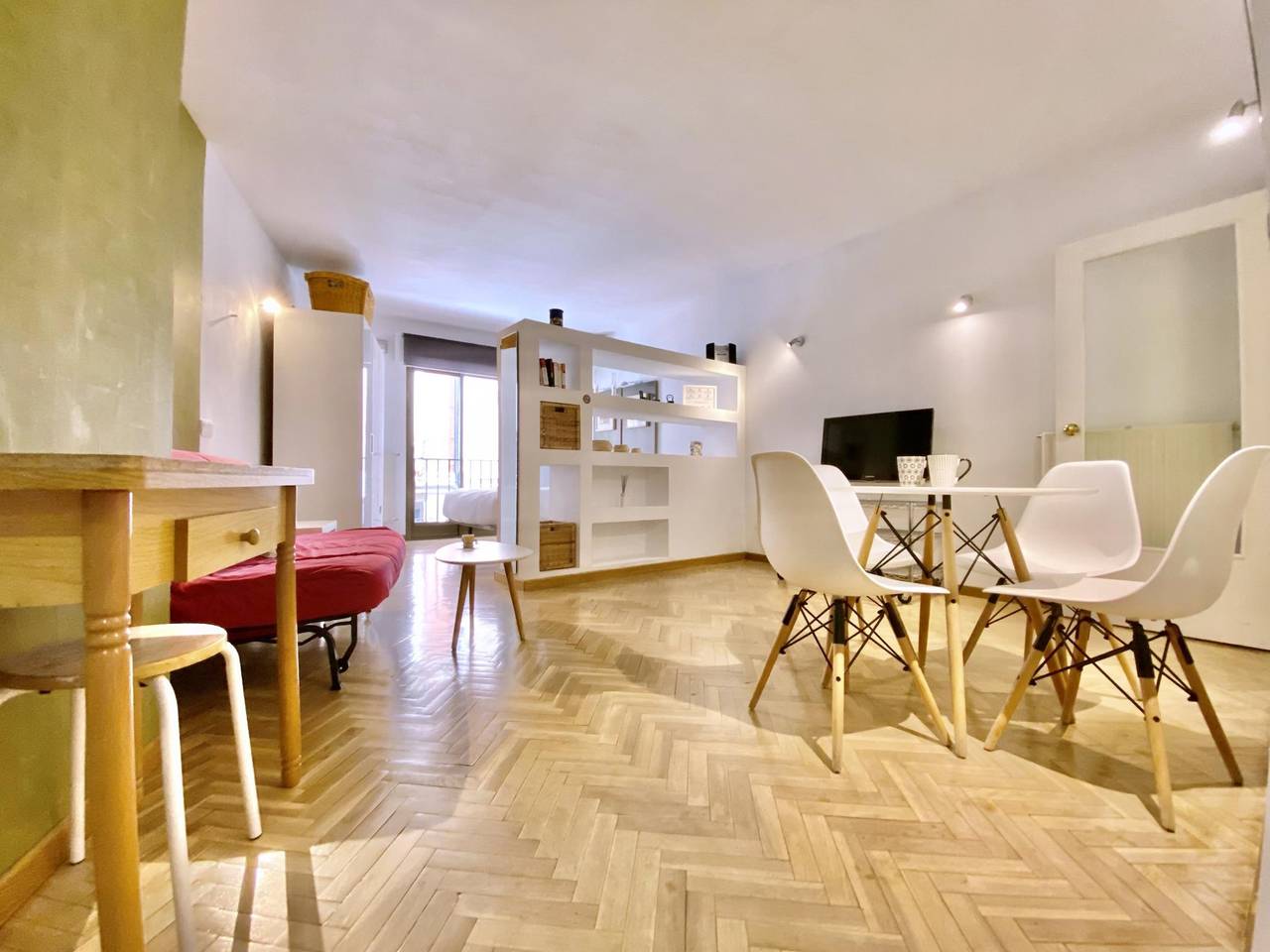 Entire holiday apartment, Charming Cozy Malasaña - Studio in Malasaña in Centro (Madrid), Madrid