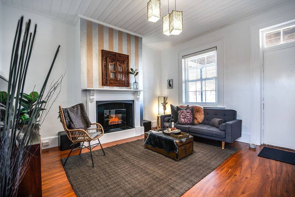 Ganze Wohnung, 70 On Mortimer \"Black Cockatoo Room\" is a self contained 1 bedroom unit in Mudgee, Mid-Western Regional Council