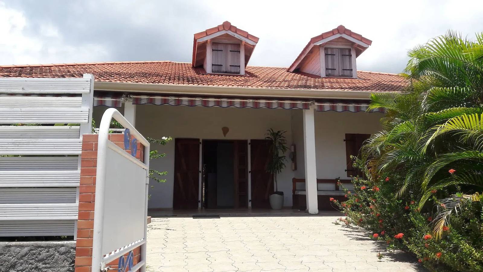 Appartement entier, Appartement lumineux au bord de la mer à Le Diamant in Le Diamant, Martinique