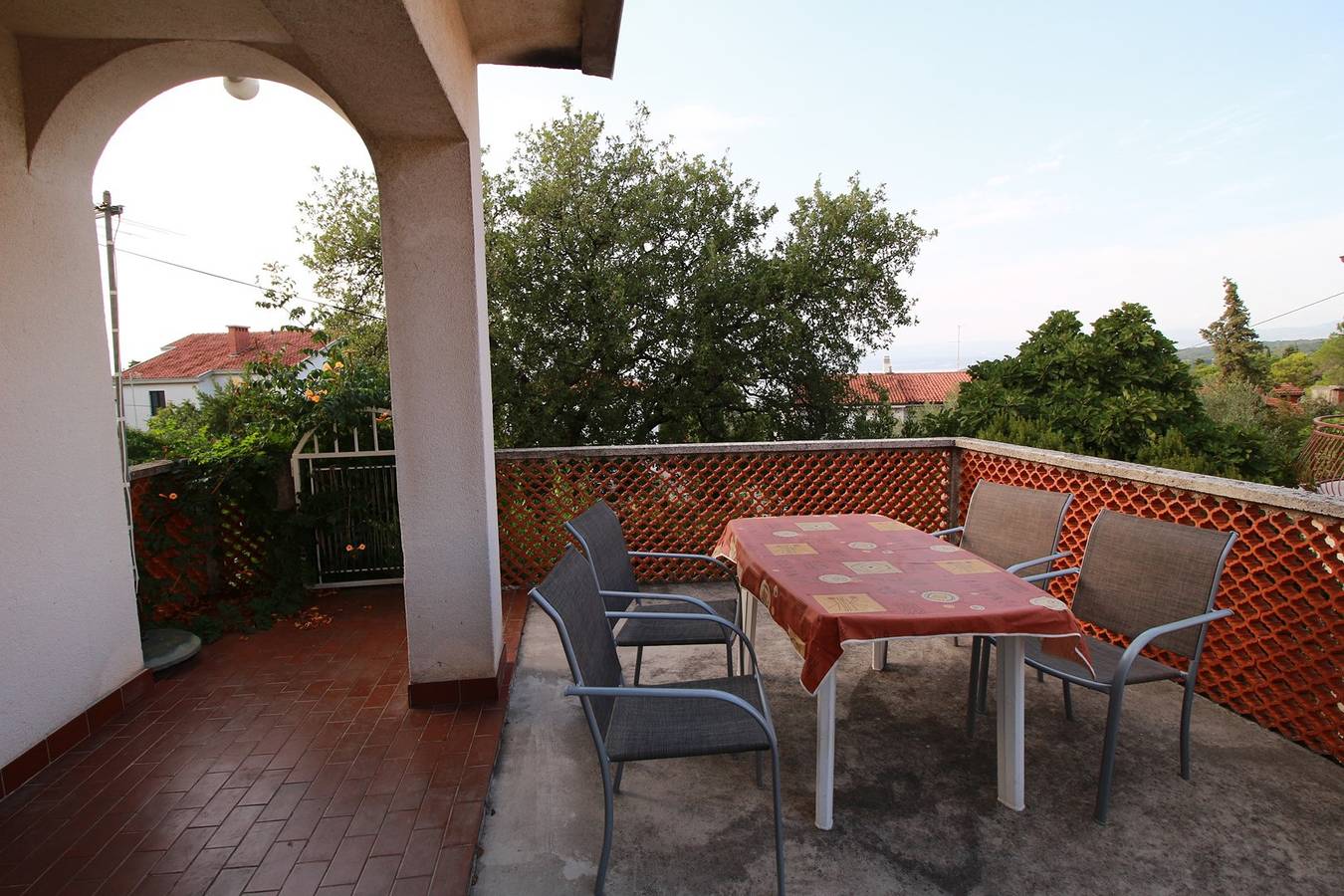 Ganze Wohnung, Spacious apartment Du  in  Malinska clouse to the sea in Milcetici, Krk