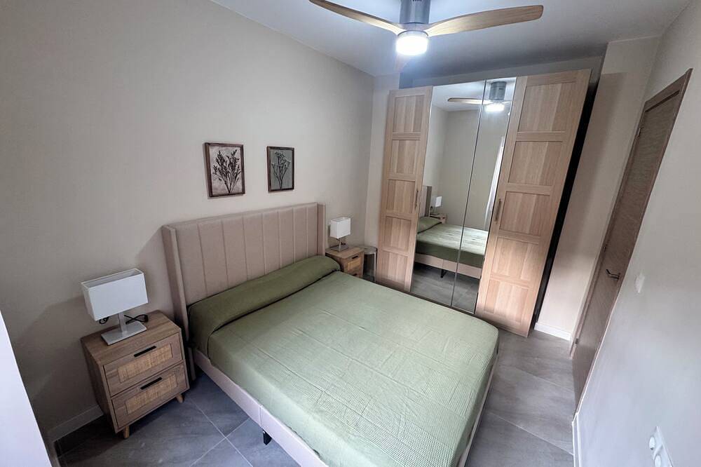 Lovely townhouse apartment in the city center in Campoamor, Alicante
