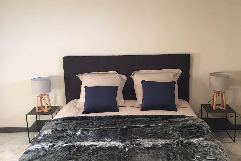 Triplex De 118 m2 avec jardin , classé 4*, 3 chambres 6-8 couchages in Péone, Région de Nice