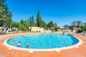 Camping für 4 Personen in Cadenet, Regionaler Naturpark Luberon, Bild 4
