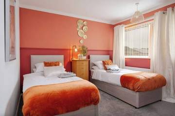 Glamping for 7 People in Knutsford, Cheshire, Photo 3