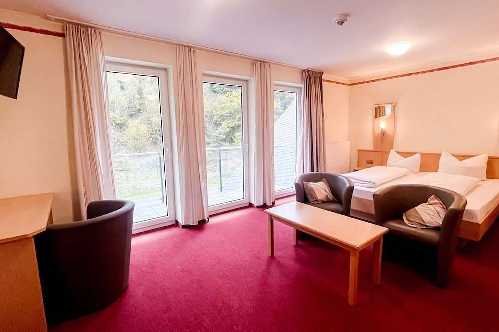 Komfortables und vielseitiges Zimmer –Perfekt für Erholung, Arbeit und Austausch in Züschen, Winterberg