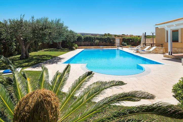 Chalet para 6 personas, con terraza y piscina - 1