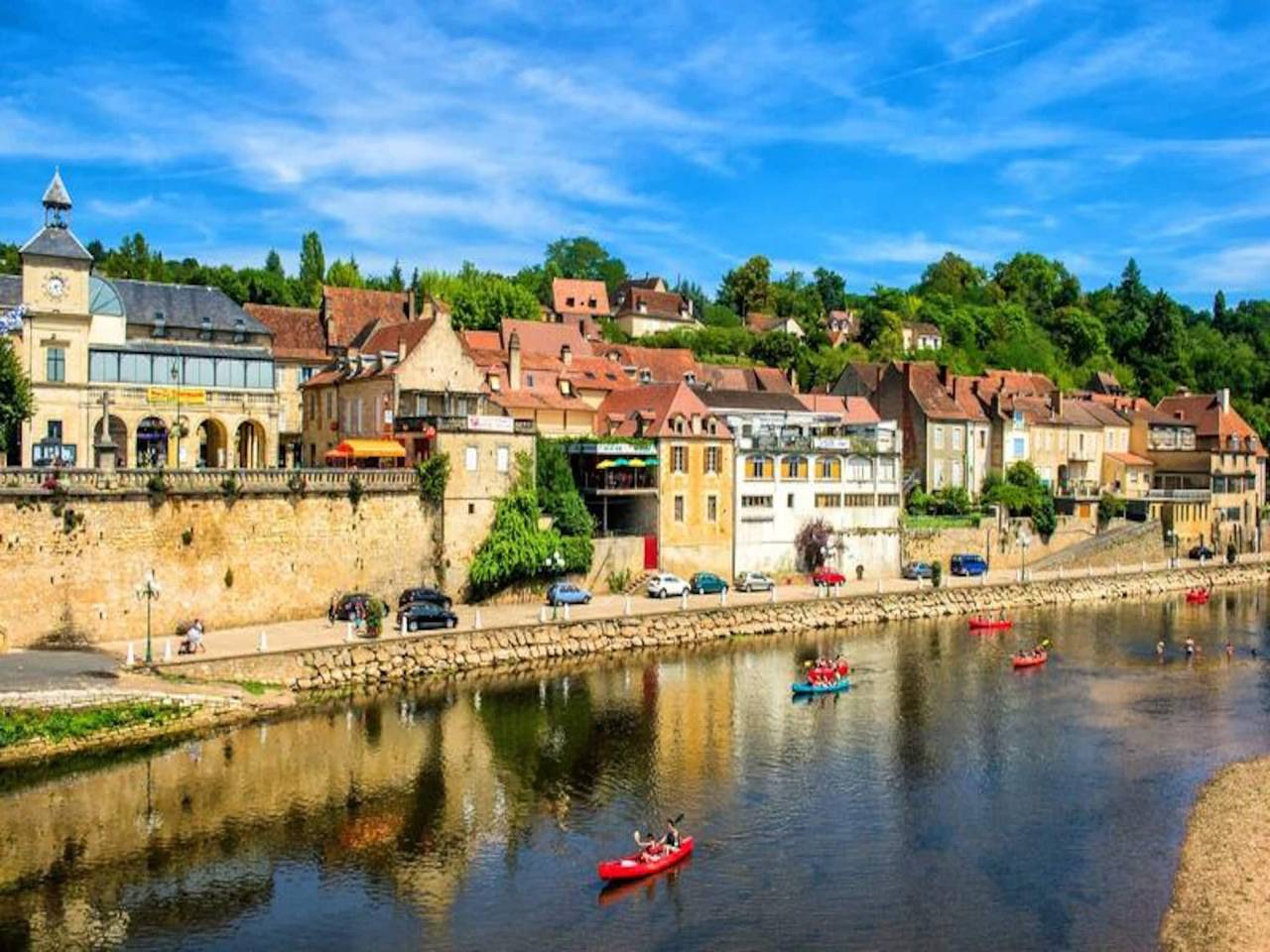 Entire apartment, House in Le Bugue by Vézère River in Le Bugue, Périgord Noir