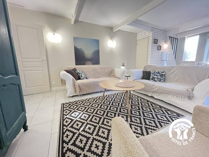 Gîte pour 6 personnes, avec jardin et piscine à OMS (homonymie) - 2