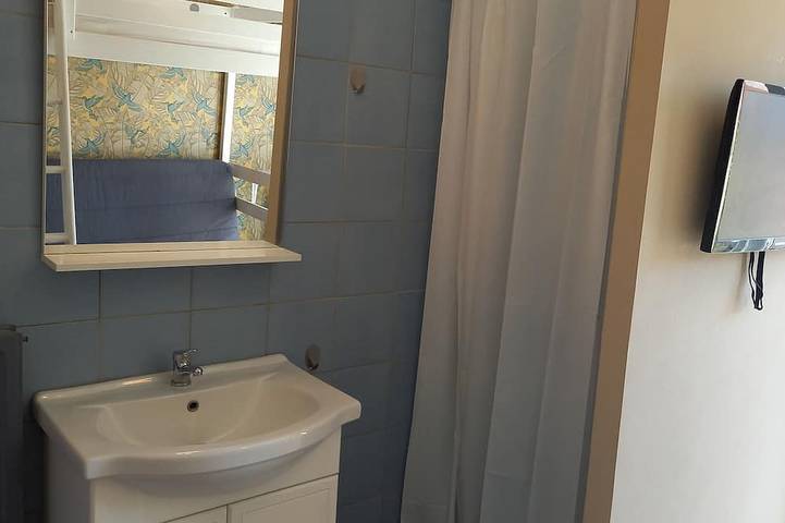 Gîte pour 2 personnes, avec jacuzzi à Vias - 3