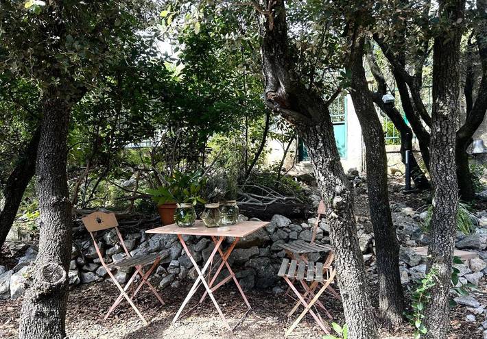 Gîte pour 3 personnes, avec piscine et jardin à Saint-Martin-de-Londres - 4