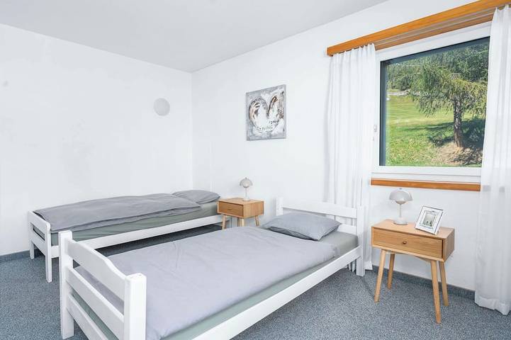 Apartamento entero, Davos 2Br Apartment with Parking & Large Private Balcony in Davos Platz 1, Davos