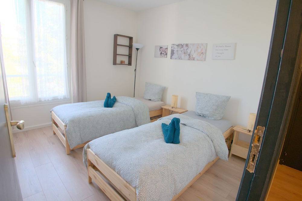 Entire apartment, To be deleted in Massy, Essonne
