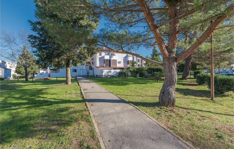 Ferienwohnung für 4 Personen, mit Terrasse in Porec und Umgebung - 3