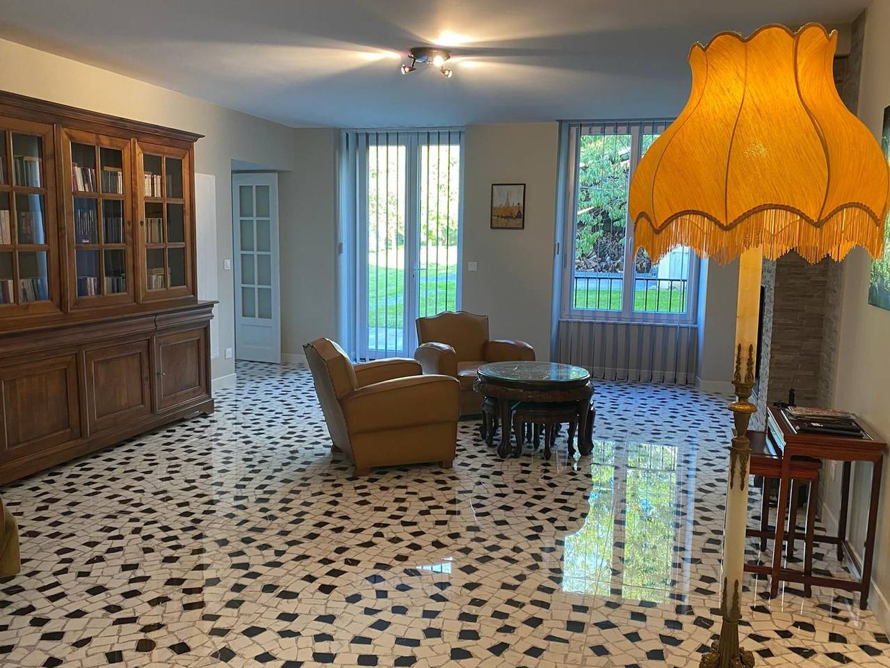 Demeure 17e au château, animaux bienvenus in Pougues-les-Eaux, Nièvre