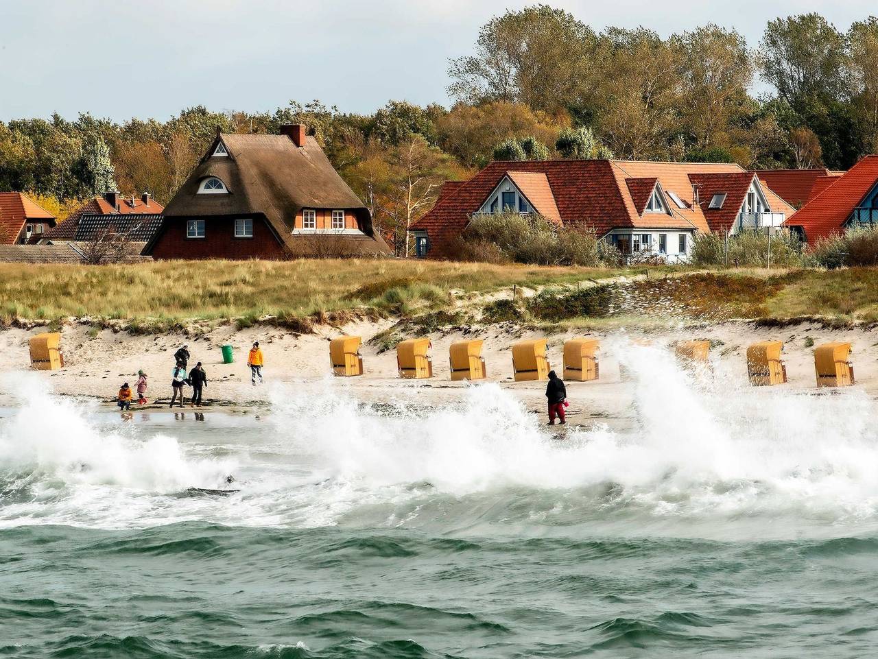 Ganze Ferienwohnung, Oewern Diek 36 in Wustrow, Fischland