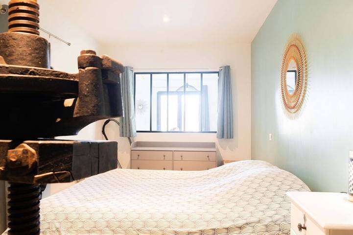 Gîte pour 4 personnes, avec jardin ainsi que terrasse et piscine, animaux acceptés à Sadirac - 4