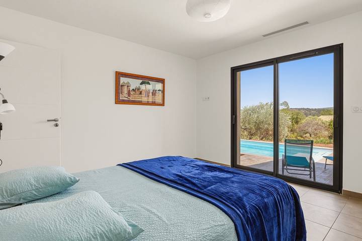 Location de vacances pour 8 personnes, avec Balcon et Terrasse ainsi que Jardin et Piscine à Bosc - 4