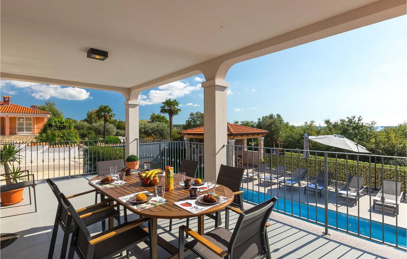 Charmant appartement avec piscine, à proximité d'un restaurant traditionnel et du centre-ville in Općina Kaštelir - Labinci, Région de Porec