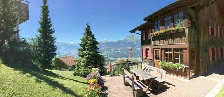 Gîte pour 2 personnes, avec Terrasse ainsi que Jardin et Vue au Liechtenstein