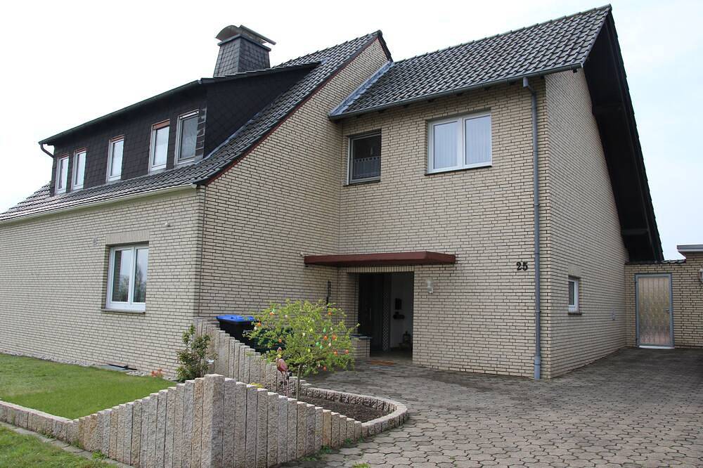 Ganze Wohnung, Ferienwohnung Hueske in Löhne, Wiehengebirge