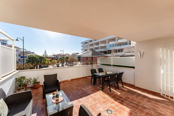 Ganze Wohnung, Malagasuite Estepona Sun & Terrace in Puerto Deportivo de Estepona, Estepona