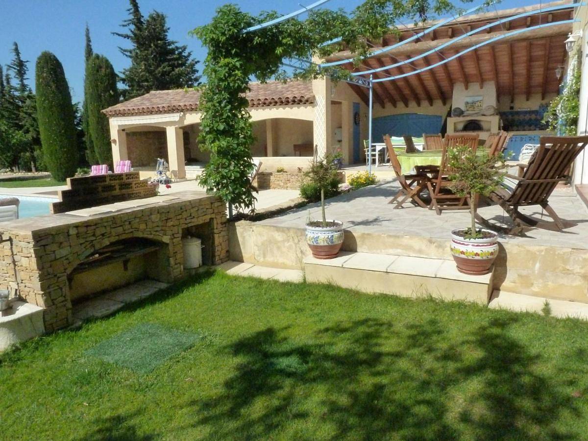 Five-Bedroom House in Pélissanne, Région d'Aix-en-Provence