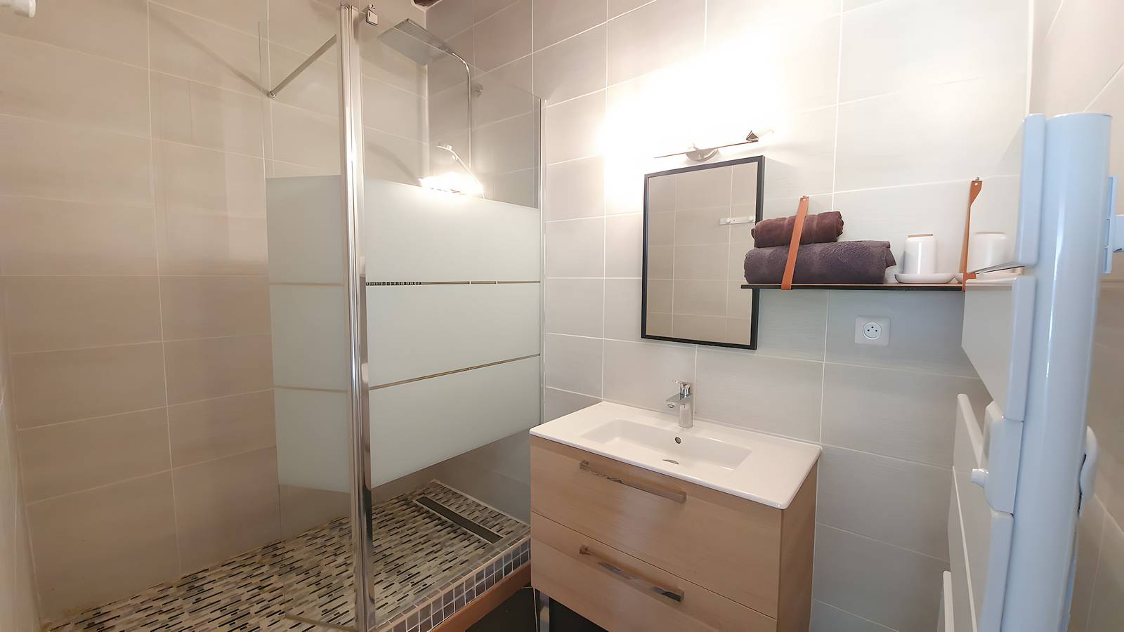 Chambre d'hôtes 'Chambre Coquelicot - Le Petit Puits' avec jardin commun et Wi-Fi in Cheverny, Sologne