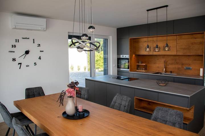 Villa mit pool für 8 Personen, mit Whirlpool und Balkon sowie Sauna und Pool in Slowenien - 3