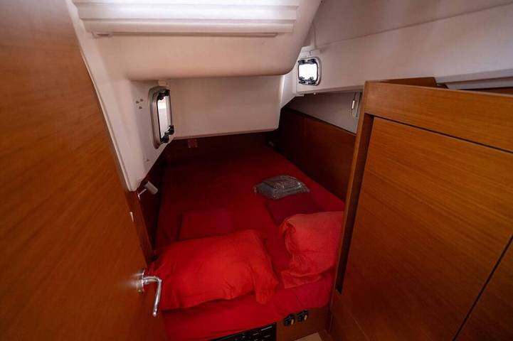 Péniche pour 4 personnes dans Port Pin Rolland - 4