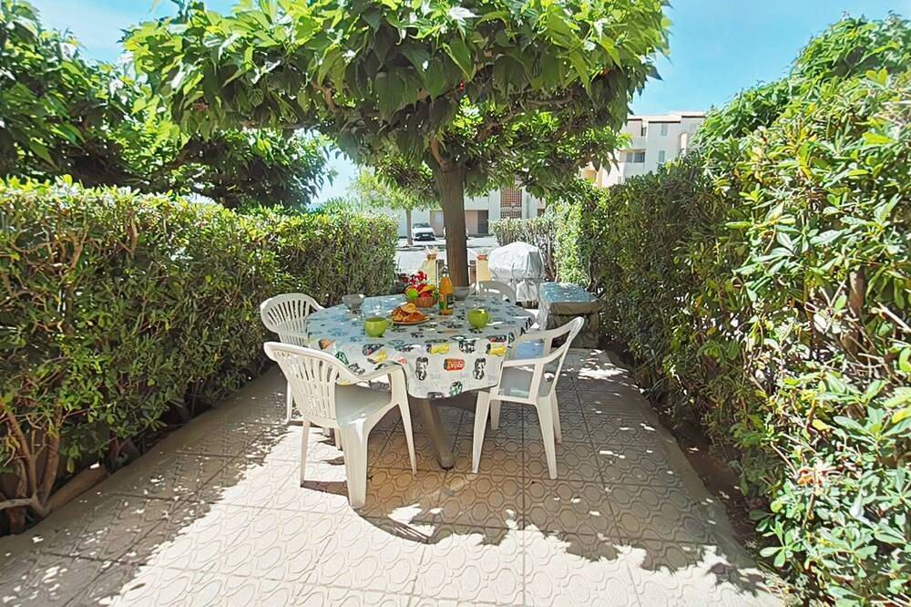 Appartement De Vacances pour 4 Personnes dans Saint Pierre la Mer, Fleury