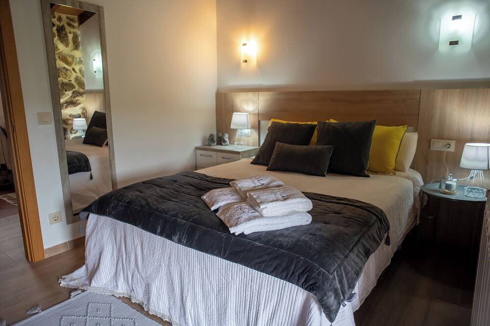 Complete 4 Bedroom House near Termas de Bande and Lobios - Villa Limia in Ourense Region