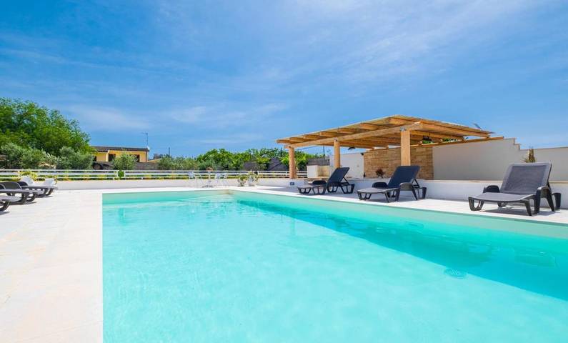 Gîte pour 14 personnes, avec jardin et piscine à Specchia - 2