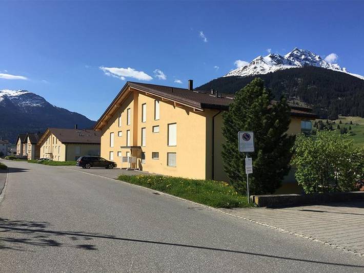 Ganze Ferienwohnung, Casa a Suglegl - 3.5 Zimmerwohnung - 6 Betten in Surses, Albula