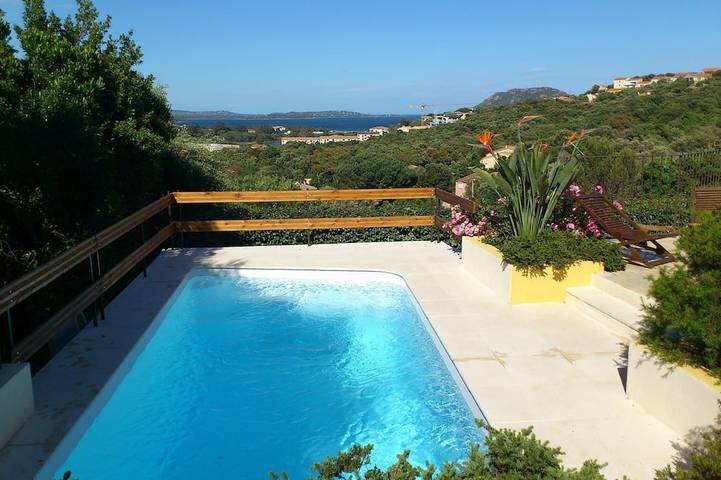 Holiday home for 7 people, with garden and terrace, with pets - 1