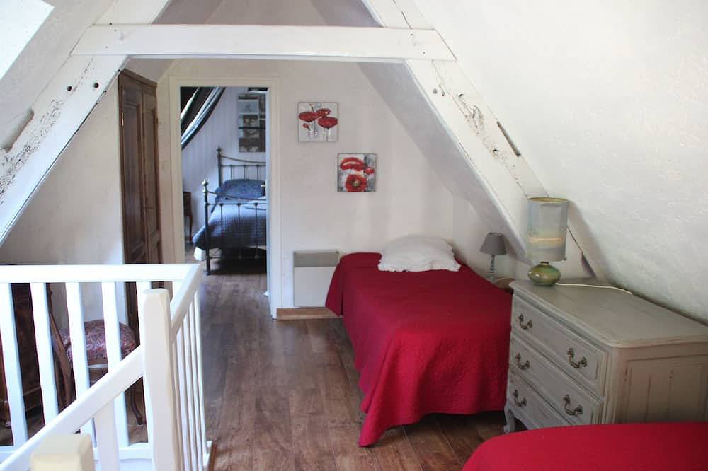Pres Pontivy Cottage In A Country Setting And Relaxing wi-fi in Saint-Barthélemy (France), Pontivy region