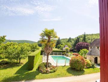 Gîte pour 6 personnes, avec jardin à Condat-sur-Vézère