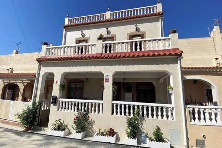 Beautiful La Marina 4 Bedroom House, San Fulgencio, Alicante, Spain in San Fulgencio, Costa Blanca
