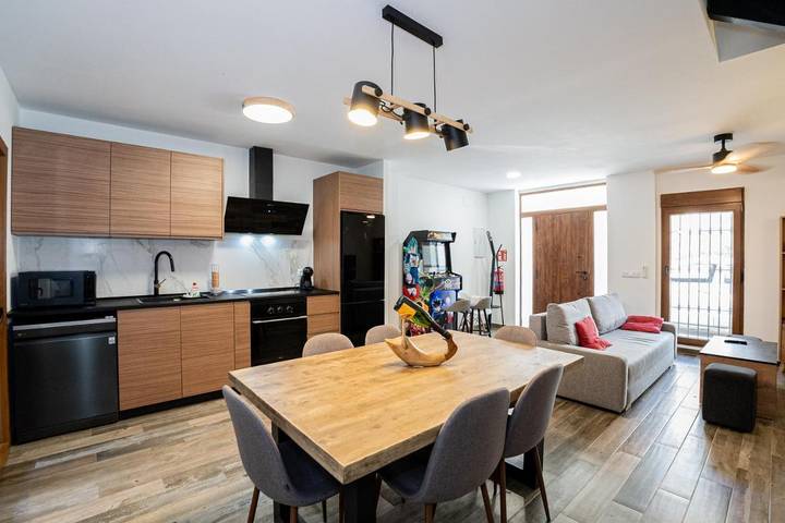 Casa rural para 10 personas, con Terraza además de Jardín y Piscina en Chella