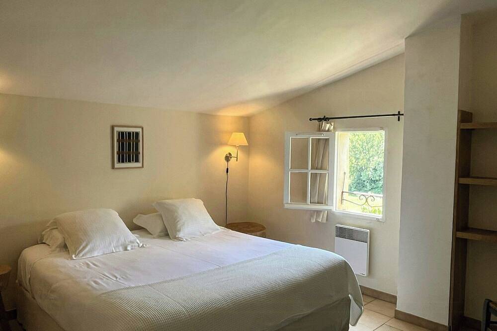 Villa provençale avec vue sur le Luberon in Céreste, Parc naturel régional du Luberon