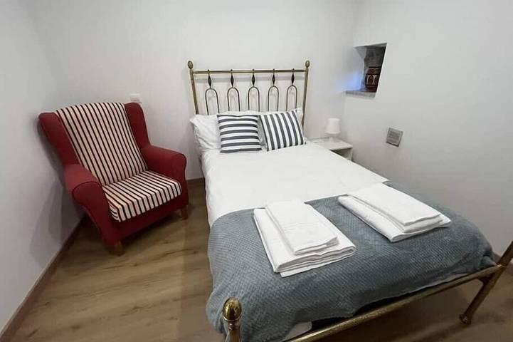 Vila Mena by Trip2Portugal in Beira Interior Norte, Gonçalo Bocas