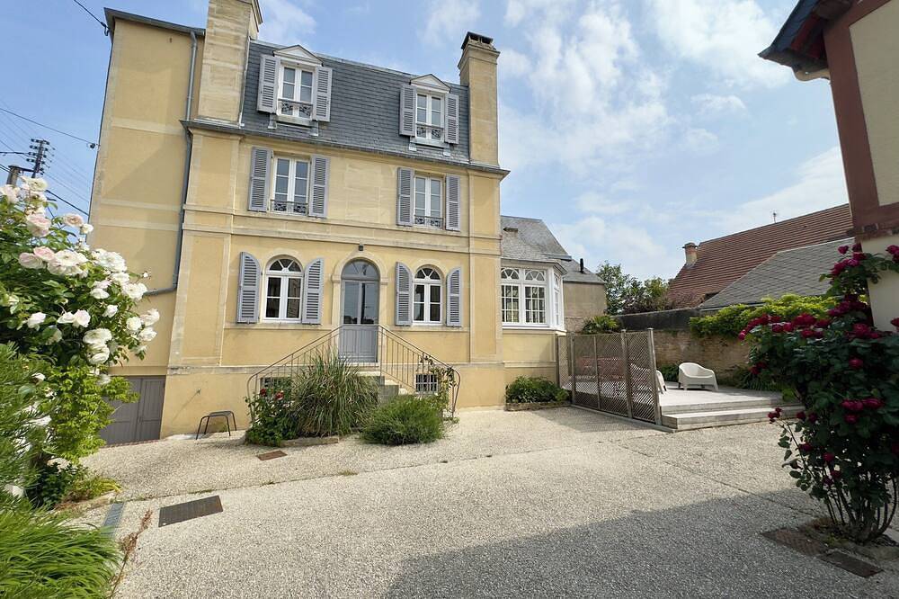 The \"Haut les Cœurs\" House in Lion-sur-Mer, Caen region