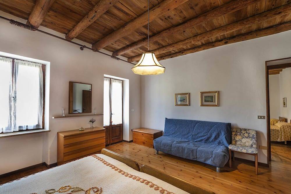 Ganze Wohnung, Dimora Forte San Marco - rustico con giardino in Caprino Veronese, Gardasee-Berge