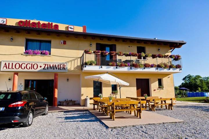 Location de vacances pour 2 personnes, avec Balcon ainsi que Terrasse et Jardin à Palazzolo dello Stella